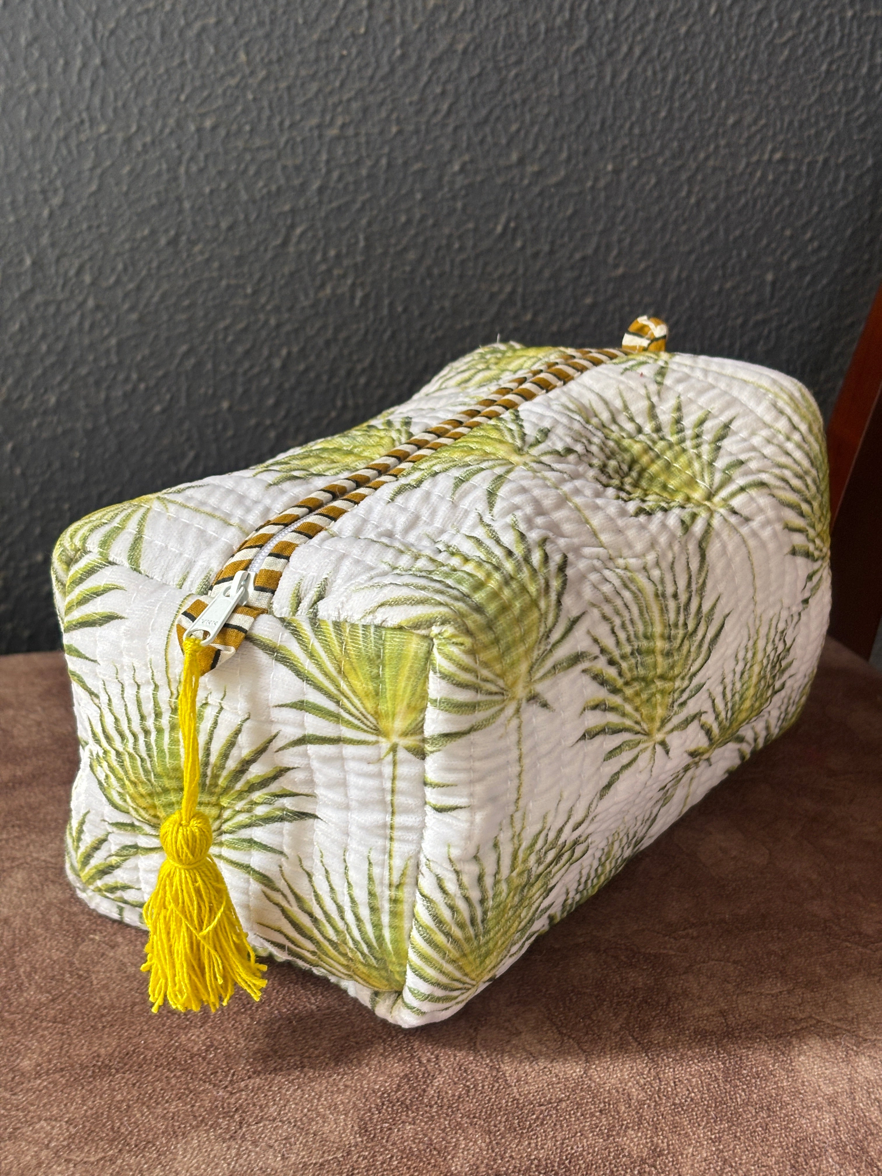 Sunburst Palm Quilted Pouch (Set of 3)